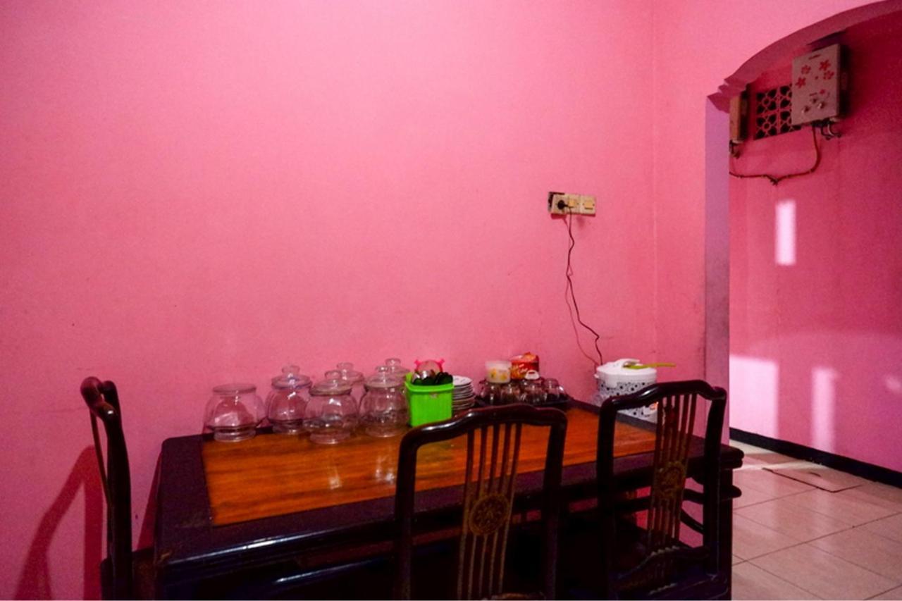 Reddoorz Syariah Near Telaga Warna