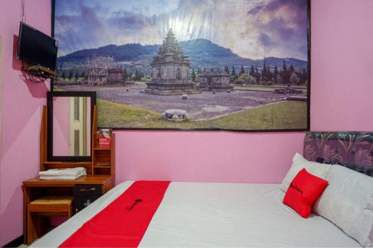 Reddoorz Syariah Near Telaga Warna