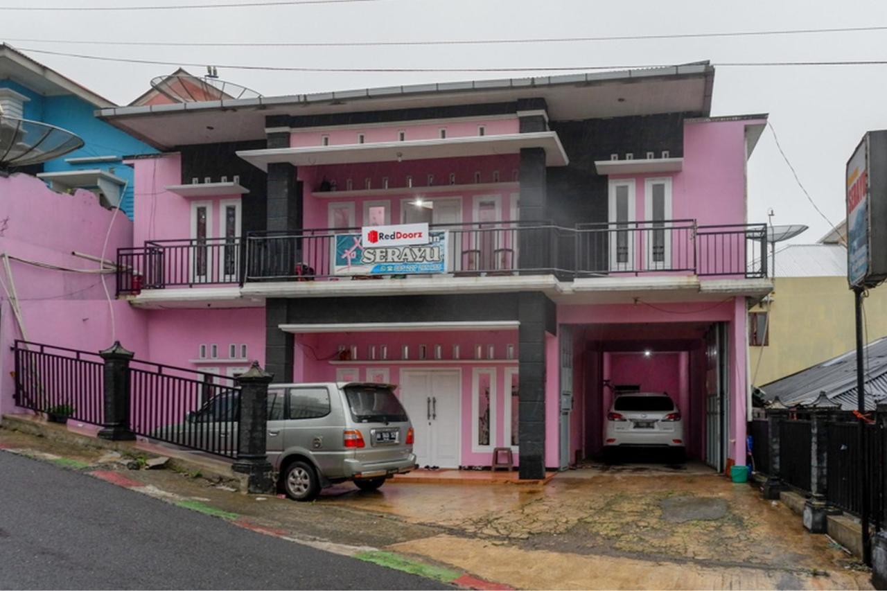 Homestay Reddoorz Syariah Near Telaga Warna