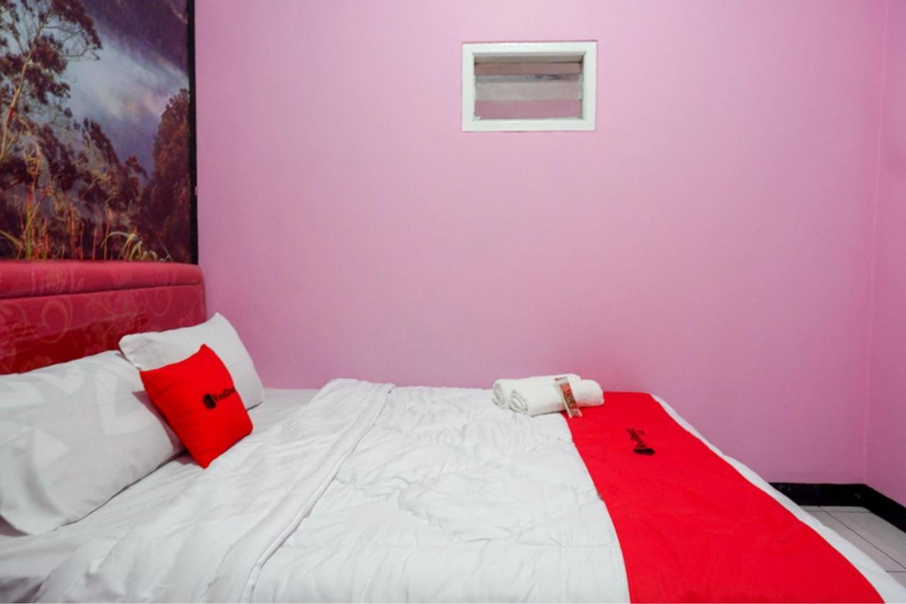 Homestay Reddoorz Syariah Near Telaga Warna Diyeng